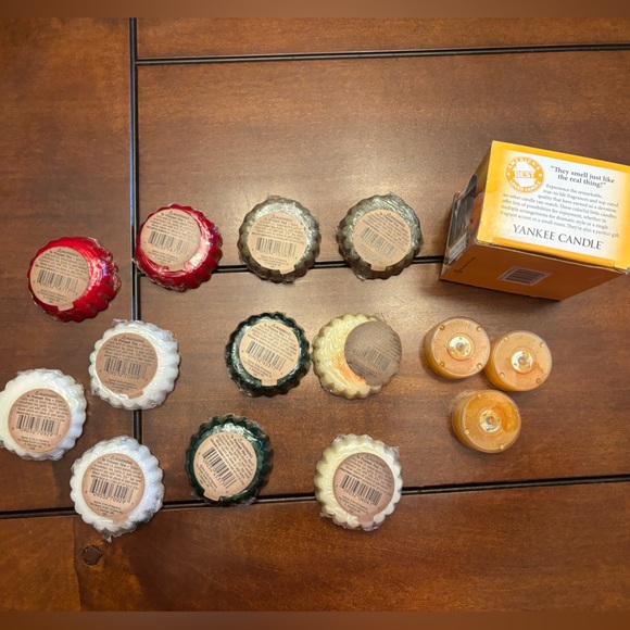 Lot of Yankee candle wax tarts and tea light candles variety scents Christmas - Picture 6 of 6